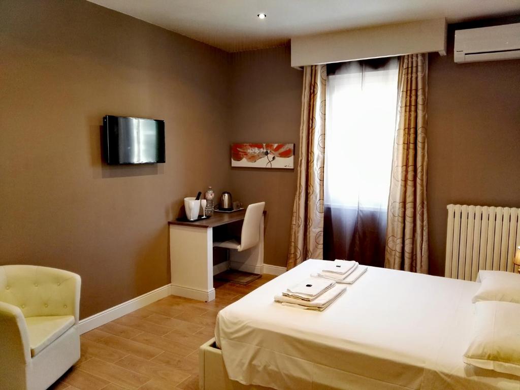 Tolli Rooms